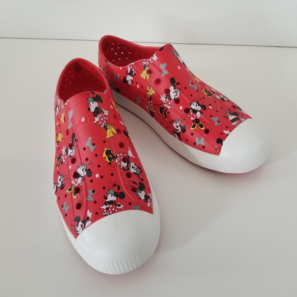 Disney Native Minnie mouse slip on shoes womens size 12